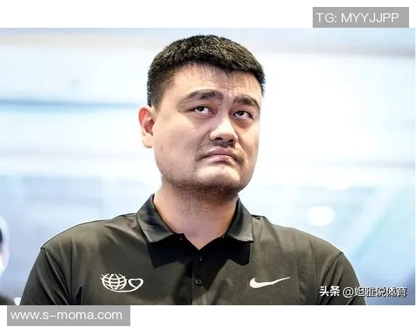 姚明是否因伤失去听力他的健康状况引发球迷广泛关注
