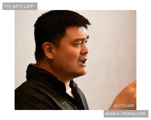 姚明的腿上承载的不仅是身高的优势还有无数奋斗与坚持的故事