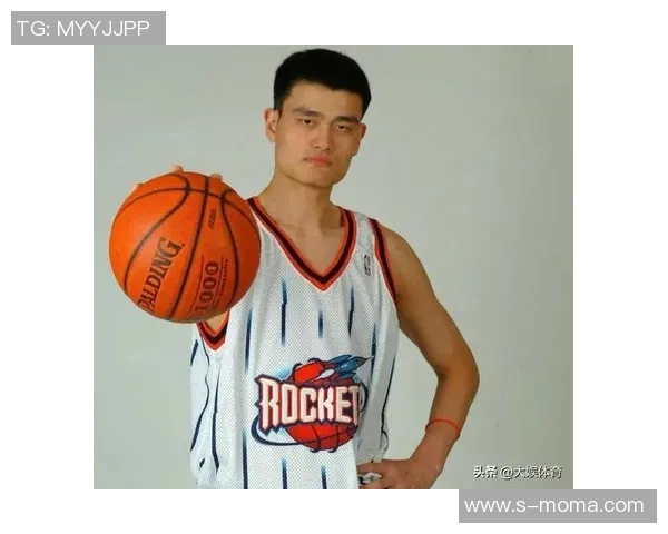 跟拍姚明：探索中国篮球巨星的成长之路与背后的奋斗故事